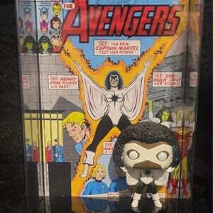 Marvel Comics Group Avengers: The New Captain Marvel Funko Pop Figure